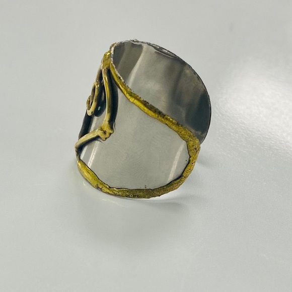 Anju Tri-Tone Shyam Ring - Picture 6 of 9